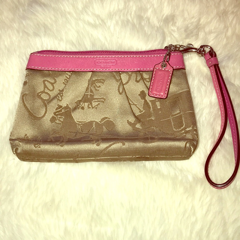 Coach wristlet NWOT
